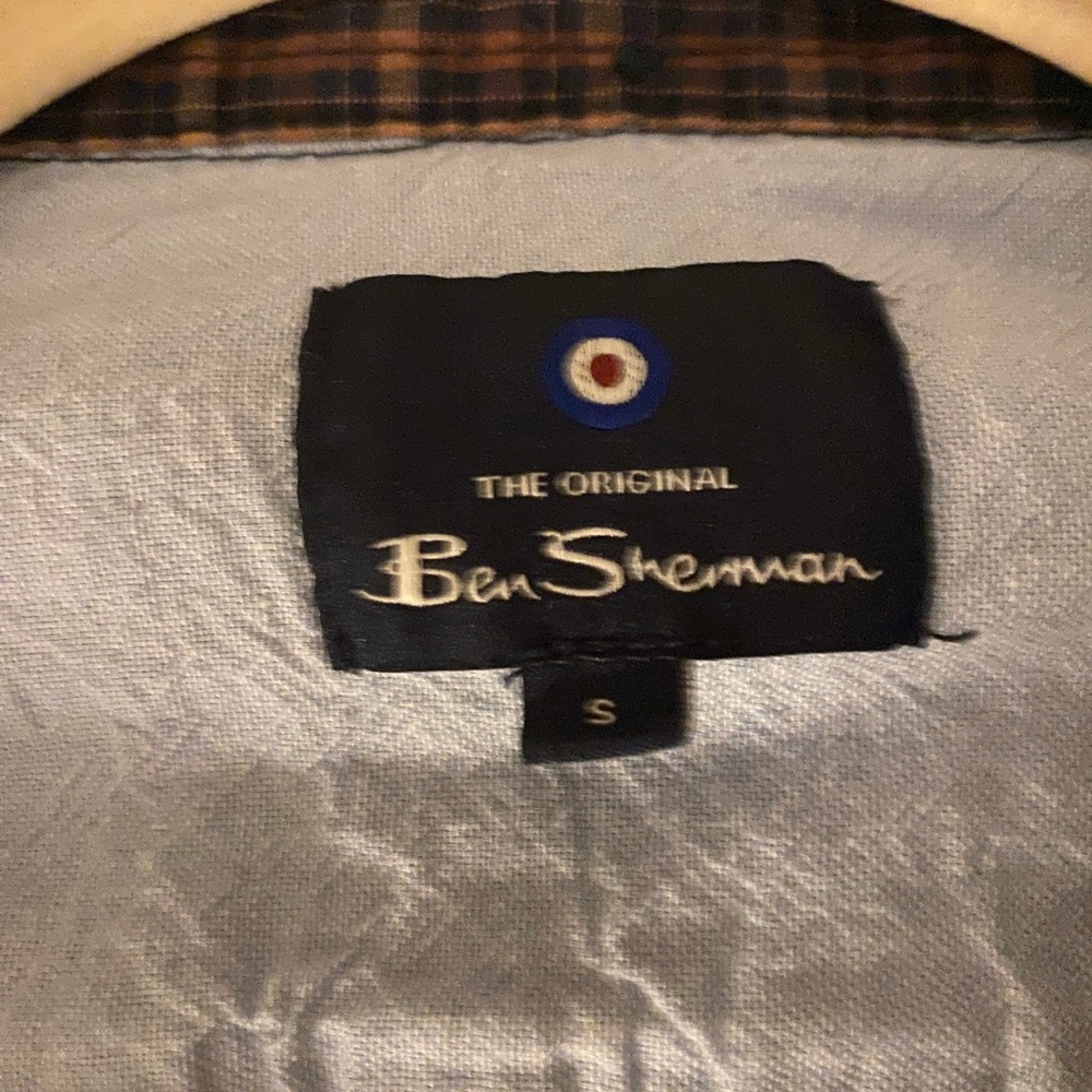 Ben Sherman button down long sleeve shirt - small - Picture 2 of 3